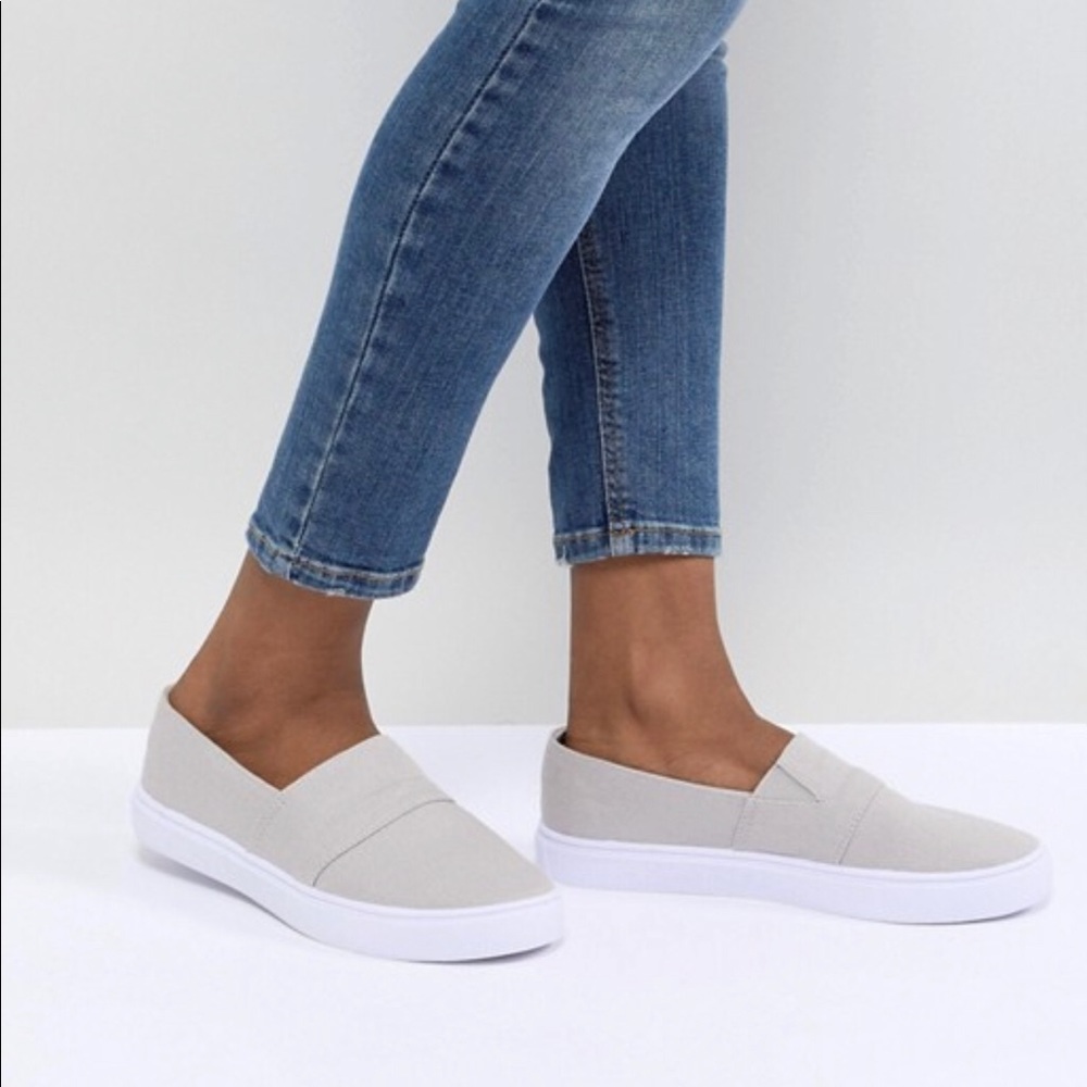NEVER WORN ASOS DESIGN Dodger Sneakers